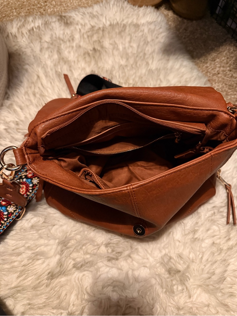 Women's Convertible Crossbody Bag - Brown